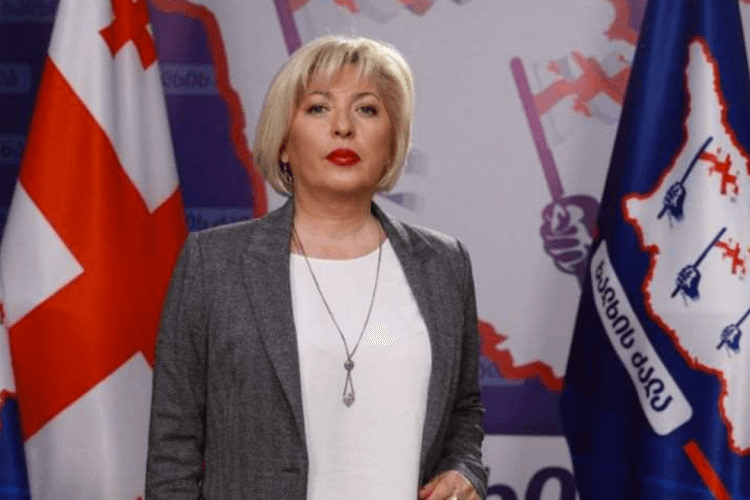 თამარ ჩიბურდანიძე ოპოზიციური პლატფორმის ქართულ სახელმწიფოზე ნეგატიურ გავლენას აფასებს და ქვეყნის უკეთესი მომავლის პერსპექტივას ხედავს