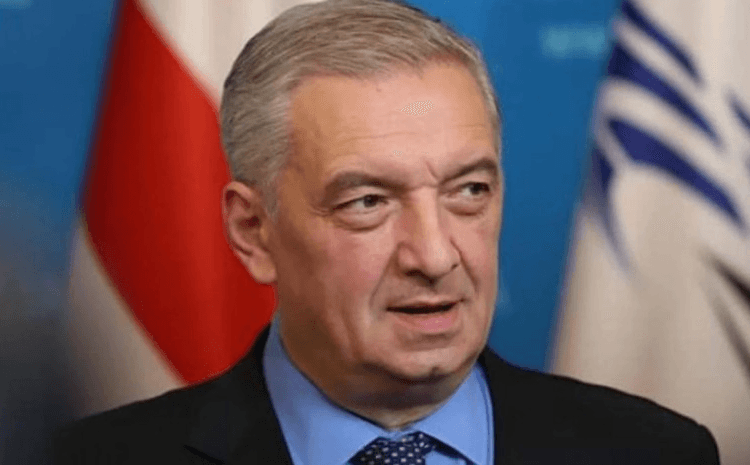 გია ვოლსკი საქართველოს მოქალაქეებს დამდეგ ახალ წელს ულოცავს და სიყვარულითა და ბედნიერებით ცხოვრებას უსურვებს