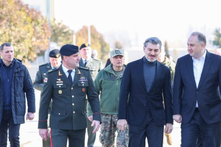 მიხეილ ყაველაშვილი გორში ეროვნული თავდაცვის აკადემიას და პირველ ქვეით ბრიგადას ესტუმრა