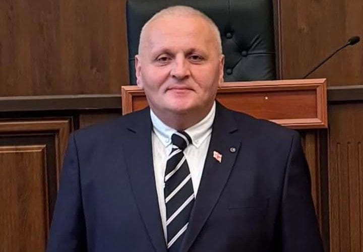 პაატა შავაძე გრიგოლ ლილუაშვილს სახელმწიფოს მსახურებისათვის მადლობას უხდის