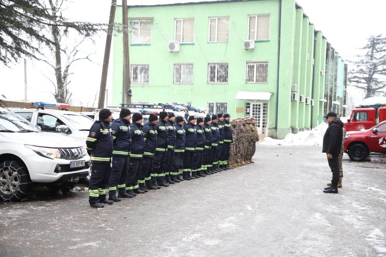 საგანგებო სიტუაციების მართვის სამსახური – მეხანძრე-მაშველები დიდთოვლობასთან დაკავშირებით საგანგებო რეჟიმში მუშაობას განაგრძობენ