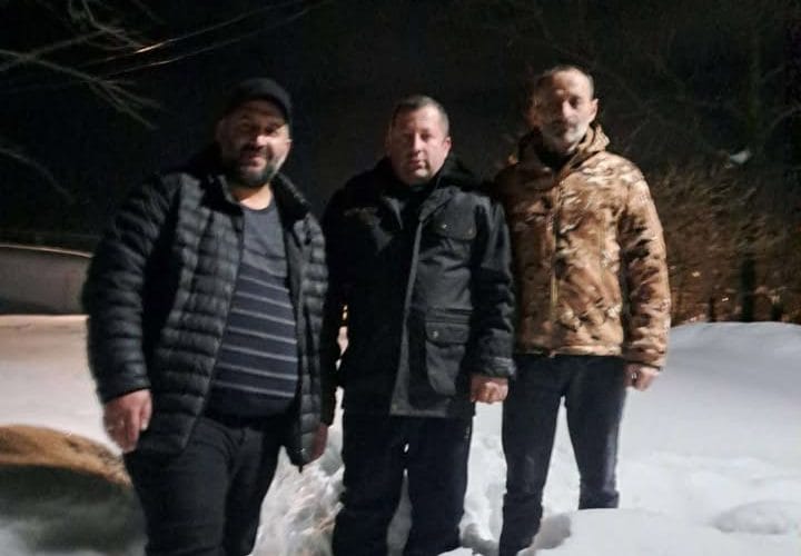 აჭარის გულანთებული პატრიოტები – სულხან კოჩალიძე, გიორგი ბერძენიშვილი და გურამ წითლიძე ბათუმიდან გურიაში მოსახლეობის დასახმარებლად გაემართნენ