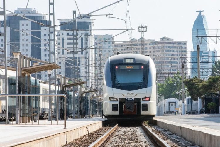 აზერბაიჯანული მედიის ცნობით, აპრილიდან ბაქო-თბილისი-ბაქოს მარშრუტით სამგზავრო მატარებელი იმოძრავებს