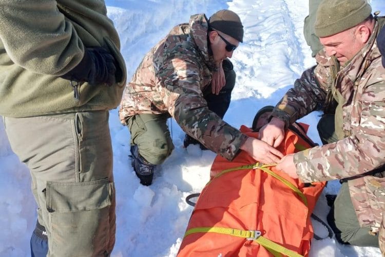 სამხედრო მოსამსახურეები გურიისა და იმერეთის რეგიონების მოსახლეობას აქტიურად ეხმარებიან