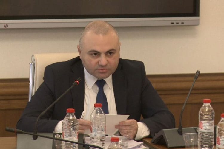 ბექა ძამაშვილი – აგვისტოს ომთან დაკავშირებით, მთელ რიგ საქმეებზე მტკიცებულებები არ იყო საქმეში, მათ შორის „ისკანდერის“ ნაწილიც, ჩვენ წლების შემდეგ მოგვიწია მტკიცებულებების მოპოვება