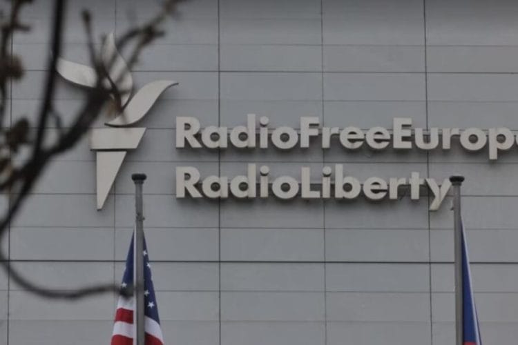 აშშ-ის ფედერალურმა სასამართლომ „რადიო თავისუფლების“ დახურვა დროებით შეაჩერა