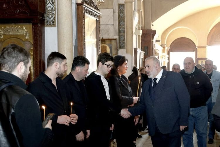 კობა კობალაძე აფხაზეთიდან გადმოსვენებული მებრძოლებისა და მშვიდობიანი მოქალაქის სამოქალაქო პანაშვიდს დაესწრო