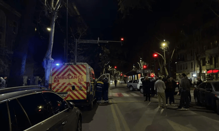 თბილისში, ჭავჭავაძის გამზირზე მკვლელობა მოხდა, ასევე დაჭრილია ერთი პირი