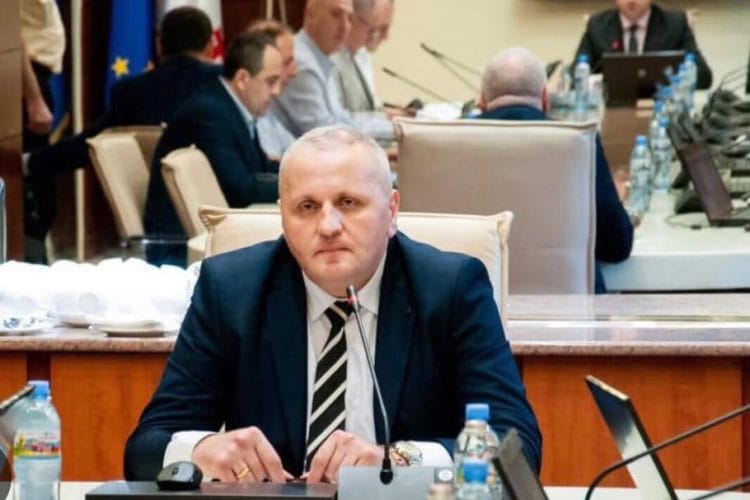 პაატა შავაძე: ,,ლევან მურუსიძეც და მიხეილ ჩინჩალაძეც მოსამართლეები არიან და მათ სახელმწიფო ყოველთვის დაიცავს – ქართულ მართლმსაჯულებას, საჯიჯგნად ხელში ვერასდროს ჩაიგდებთ” !