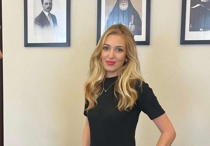 ,,GEO NEWS” დამფუძნებელს, ქეთი ხომერიკს ულოცავს იუბილეს !