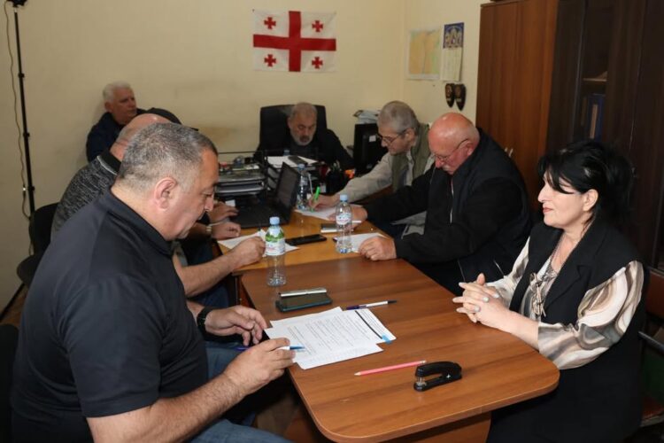 ქუთაისში ვეტერანის სტატუსის მაძიებელთა საბრძოლო მოქმედებებში მონაწილეობის დამდგენი კომისიის გასვლითი სამუშაო შეხვედრა გაიმართა