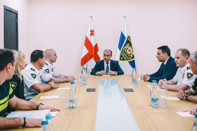 შინაგან საქმეთა მინისტრმა აჭარის რეგიონში სამუშაო შეხვედრები გამართა