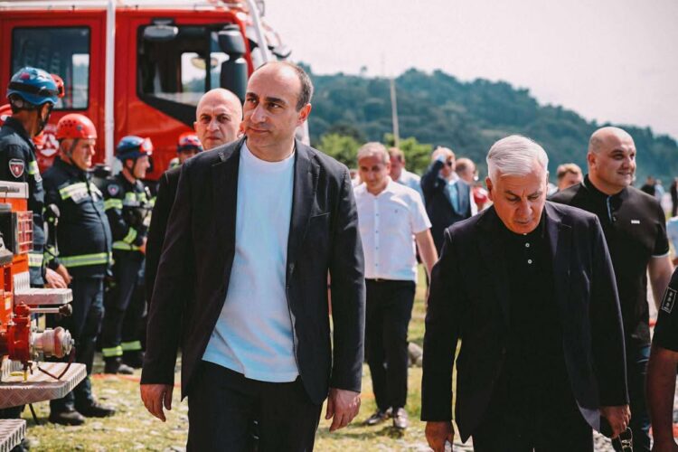 გეკა გელაძე ჩაქვში საგანგებო სიტუაციების მართვის სამსახურის მიერ ჩატარებულ საავიაციო ძებნა-შველის სიმულაციურ სწავლებას დაესწრო