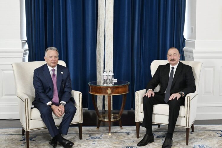 აზერბაიჯანის პრეზიდენტი ილჰამ ალიევი ვაშინგტონში დონლად ტრამპის სპეციალურ წარმომადგენელს, სტივ უიტკოფს შეხვდა