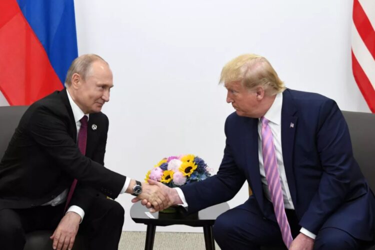 „ბლუმბერგი“ – პუტინს ტრამპთან შეხვედრაზე ექნება შეთავაზება, რომ დონეცკისა და ლუგანსკის ოლქებიდან ჯარის გაყვანა მოხდეს, სანაცვლოდ მოსკოვი ზაპოროჟიესა და ხერსონზე შეტევას შეაჩერებს