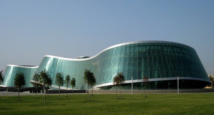 პოლიციამ თბილისში, ერთ-ერთ სუპერმარკეტთან მომხდარი ჯგუფური ძალადობის ორგანიზებისა და მასში მონაწილეობის ბრალდებით კიდევ ოთხი პირი დააკავა