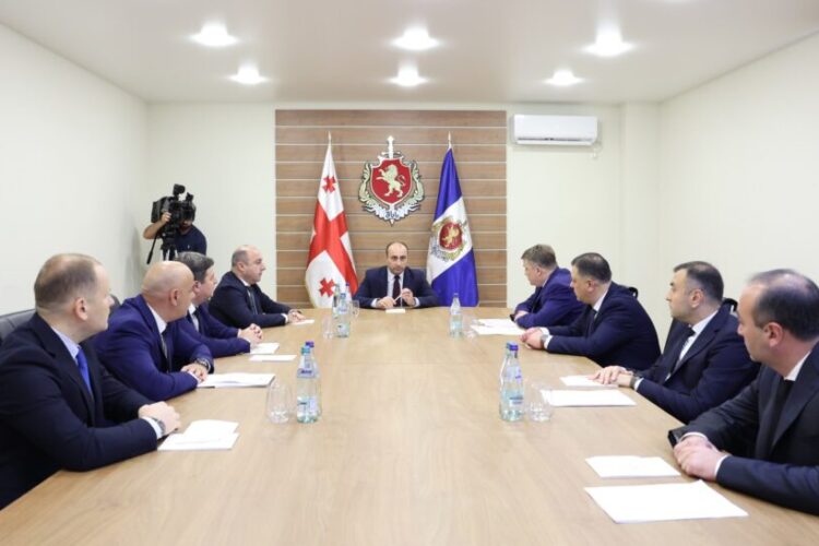 შინაგან საქმეთა მინისტრმა აჭარის რეგიონში სამუშაო შეხვედრა გამართა