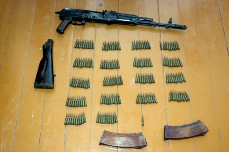 სამართალდამცველებმა თბილისსა და რეგიონებში უკანონო ცეცხლსასროლი იარაღი და საბრძოლო მასალა ამოიღეს, დაკავებულია ცხრა პირი