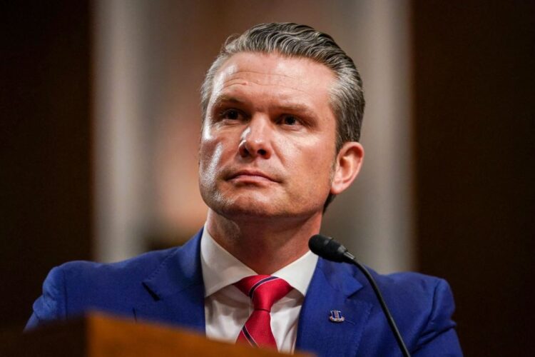 აშშ-ის თავდაცვის მდივანი თანამშრომლებს ჩარლი კირკის მკვლელობასთან დაკავშირებით დამცინავი პოსტების შესახებ აფრთხილებს