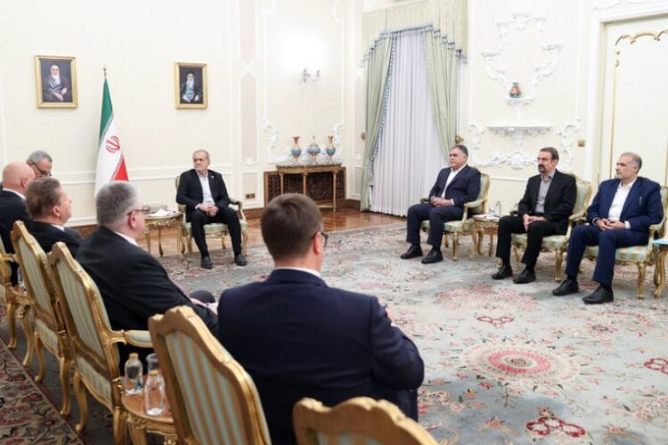 მასუდ ფეზეშქიანი – ირან-რუსეთის წარმატებული თანამშრომლობა ადასტურებს, რომ მსოფლიოში უნილატერალიზმის დრო დასრულდა