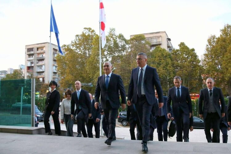 სახელმწიფო უსაფრთხოების სამსახურის უფროსმა მამუკა მდინარაძემ აზერბაიჯანის რესპუბლიკის სახელმწიფო უსაფრთხოების სამსახურის უფროს ალი ნაგიევს უმასპინძლა