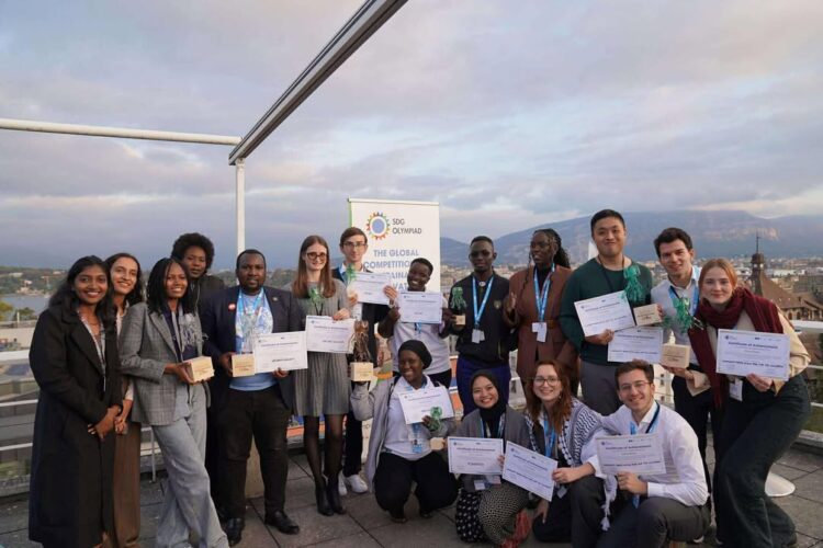 ჟენევის უნივერსიტეტის SDG ოლიმპიადის ფინალურ ღონისძიებაში, გრუნის მდგრადი განვითარების ცენტრის მიერ ორგანიზებული სოციალური მეწარმეობის ვორკშოპის ფინალისტმა გუნდმა – ,,ერთობამ“ სპეციალური პრიზი Commuunity-Based Award მოიპოვა