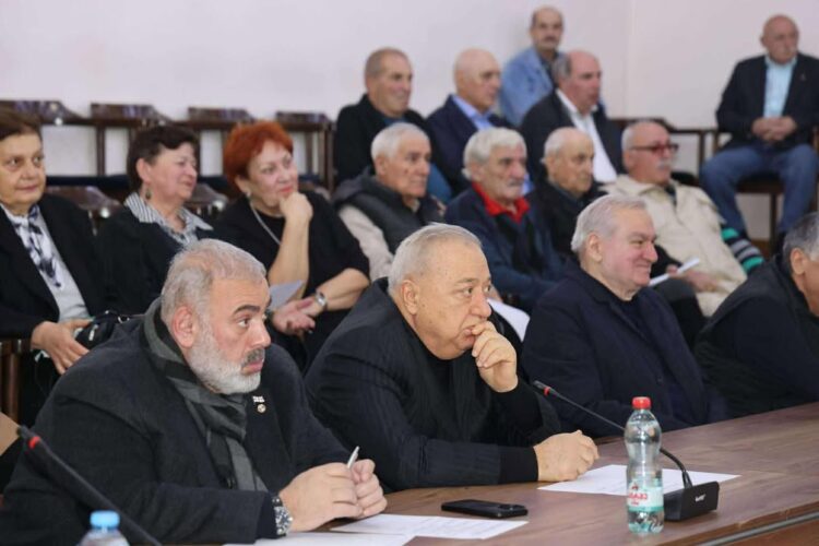 კობა კობალაძე ‘’საქართველოს ვეტერანთა ცენტრალური კავშირის’’ საანგარიშო-საარჩევნო კრებას დაესწრო