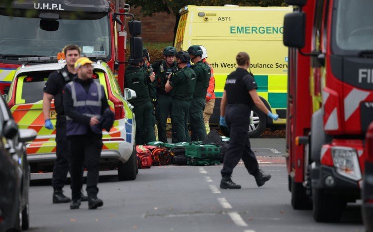 მანჩესტერში, სინაგოგასთან ოთხი ადამიანი დანით დაჭრეს