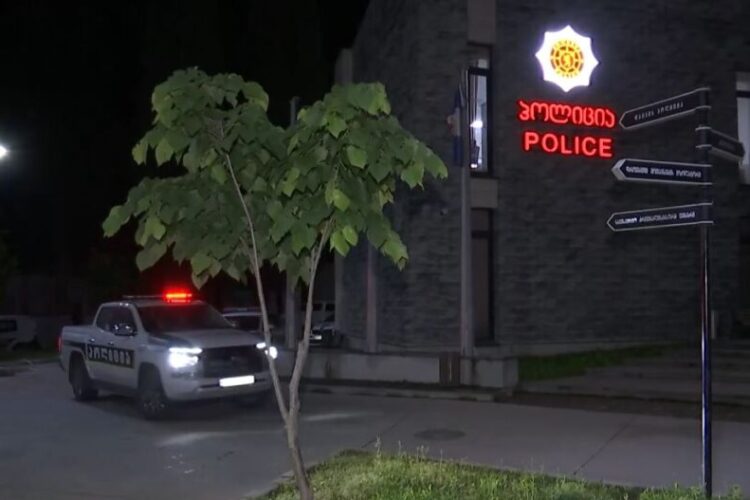 შსს-მ თელავში მეუღლის მკვლელობის ბრალდებით, ერთი პირი დააკავა