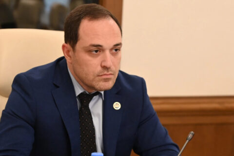 გიორგი გაბუნია – ყველამ კარგად იცის, რომ საზოგადოება, რომელსაც ზურგს ეკლესია უმაგრებს, ვერ გაკონტროლდება, მასზე გავლენა ვერ ექნებათ, ამიტომ, წლებია, ეს ეკლესიას თავს ესხმიან