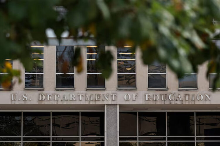 „როიტერი“ – გამოკითხვის თანახმად, აშშ-ის უნივერსიტეტებში უცხოელი სტუდენტების რაოდენობა 17 პროცენტით შემცირდა