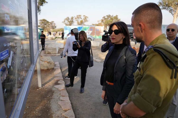 ისრაელის საელჩო – მადლობა მაკა ბოჭორიშვილს ღაზის საზღვრისპირა დასახლებებში ვიზიტისთვის, სადაც საკუთარი თვალით იხილა „ჰამასის“ მიერ ჩადენილი სისასტიკე