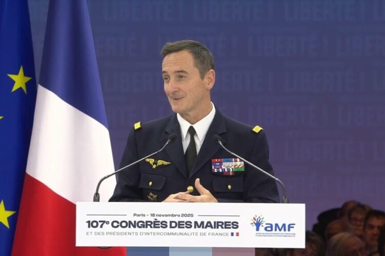 „პოლიტიკო“ – საფრანგეთის გენშტაბის უფროსის განცხადებამ, რომ ქვეყანა რუსეთთან შესაძლო ომში შვილების დაკარგვისთვის უნდა იყოს მზად, საფრანგეთში აღშფოთება გამოიწვია