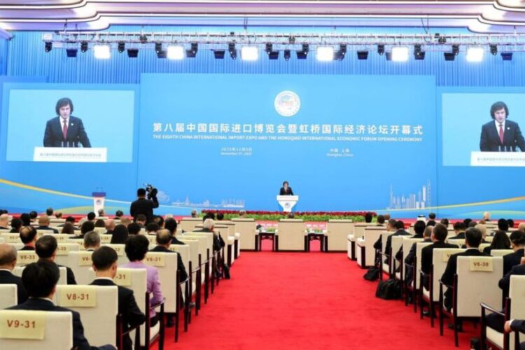 ირაკლი კობახიძე – მქონდა პატივი, ჩინეთის პრემიერთან ერთად მონაწილეობა მიმეღო ჩინეთის საერთაშორისო იმპორტის მე-8 გამოფენის გახსნაში, მოუთმენლად ველოდებით პარტნიორობის შემდგომ გაძლიერებას