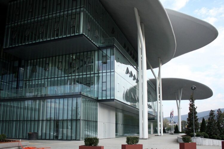 ექსკლუზივი : ახორციელებს თუ არა საჯარო რეესტრი მიზანმიმართულ ტერორს ბიზნესმენ ტარიელ ფერაძის წინააღმდეგ ?