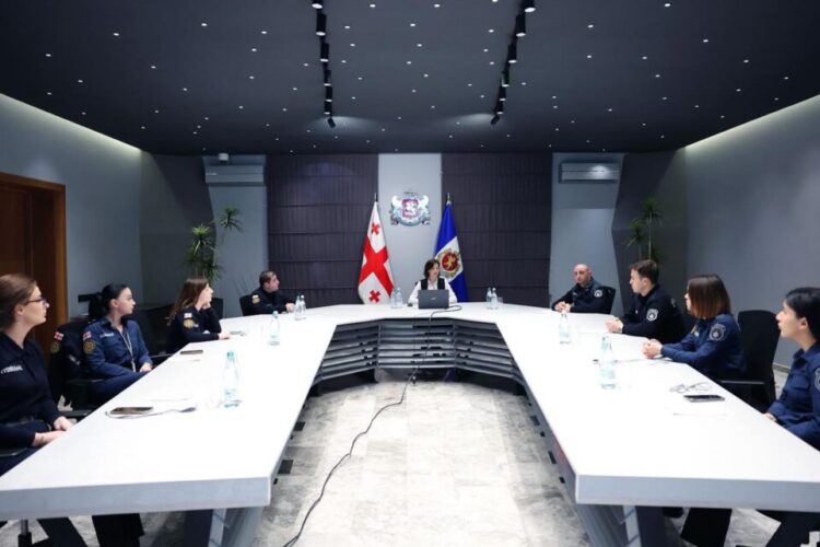 შინაგან საქმეთა სამინისტროს წარმომადგენლებმა, ქალთა მიმართ ძალადობის წინააღმდეგ გლობალური კამპანიის ფარგლებში, თბილისსა და რეგიონებში შეხვედრები გამართეს