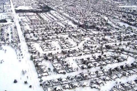 აშშ-ში ქარბუქის შედეგად 11 ადამიანი დაიღუპა, მილიონზე მეტი აბონენტი ელექტროენერგიის გარეშეა დარჩენილი