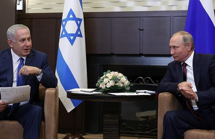კრემლის ინფორმაციით, ვლადიმერ პუტინმა ბენიამინ ნეთანიაჰუსთან ირანის საკითხი განიხილა, რის შემდეგაც, ირანის პრეზიდენტ მასუდ ფეზეშქიანს ესაუბრა