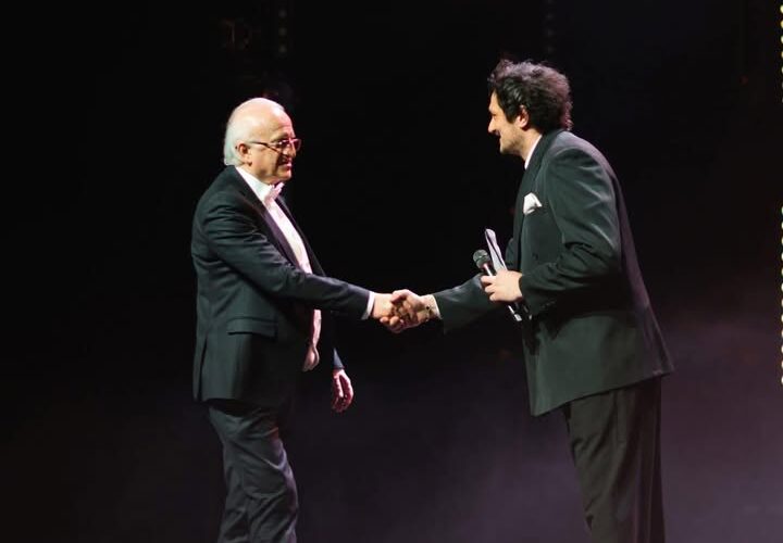 გრუნის სტუდენტებმა და პროფესორ-მასწავლებლებმა შობა-ახალი წელი ერთად იზეიმეს