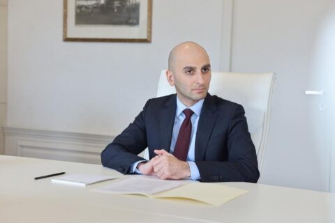 ფინანსთა სამინისტროს საგამოძიებო სამსახურმა ჯანდაცვის მინისტრის ყოფილი მოადგილე ილია ღუდუშაური დააკავა