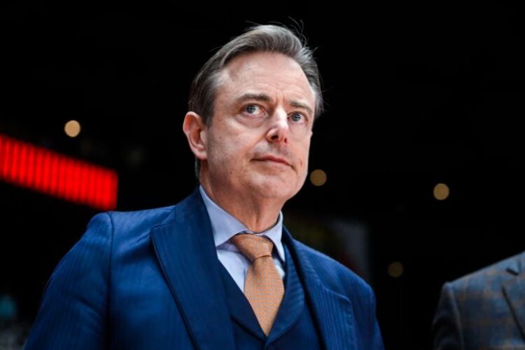 ბელგიის პრემიერ-მინისტრი – ვერ შევძელით პუტინის დაშინება უკრაინისთვის იარაღის მიწოდებით, ვერც – რუსეთის ეკონომიკურად მოგუდვა აშშ-ის მხარდაჭერის გარეშე, რჩება მხოლოდ შეთანხმების მიღწევის მეთოდი