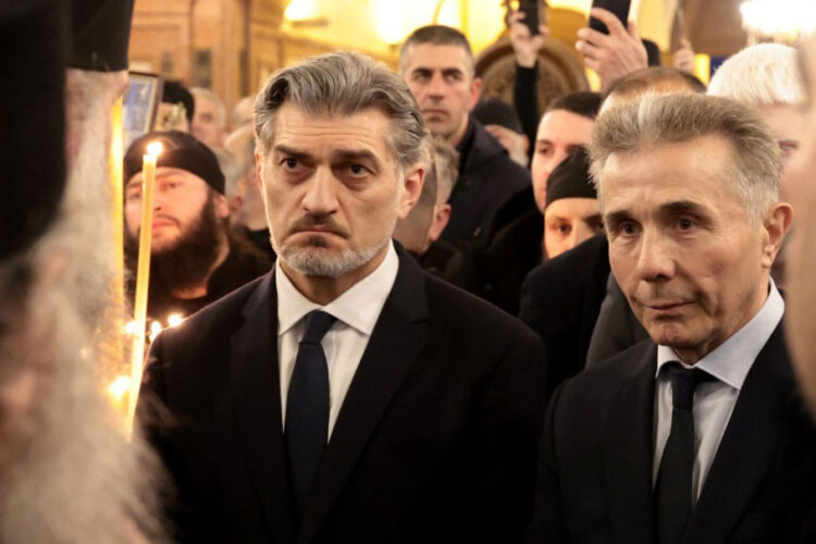 მიხეილ ყაველაშვილი ილია მეორის სულის მოსახსენიებელ პანაშვიდს დაესწრო