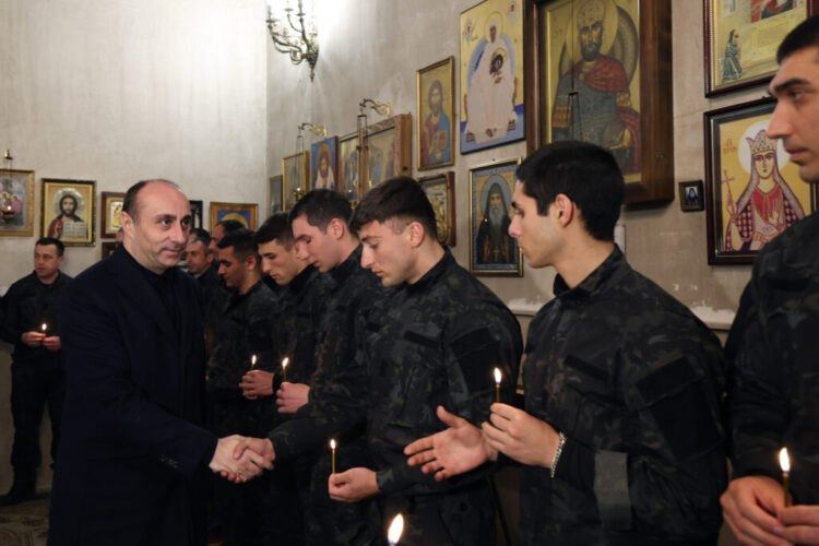 გეკა გელაძემ განსაკუთრებულ დავალებათა დეპარტამენტის მორიგე თანამშრომლებს აღდგომის დღესასწაული მიულოცა