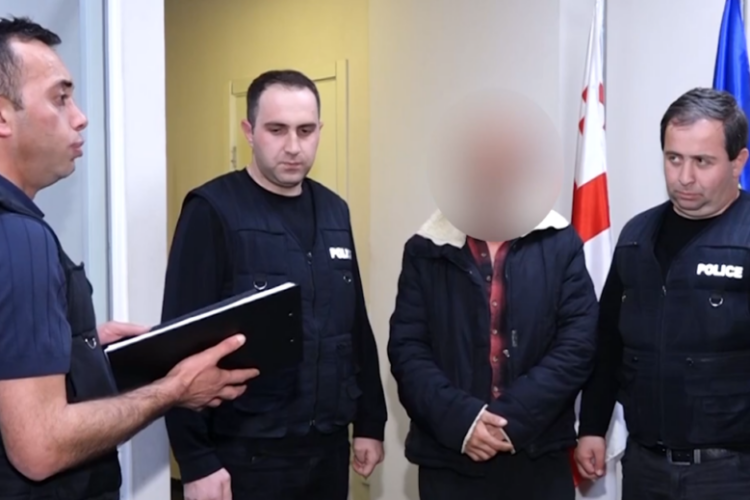 პოლიციამ ბათუმში ინტერპოლის მიერ წითელი ცირკულარით ძებნილი თურქეთის მოქალაქე დააკავა