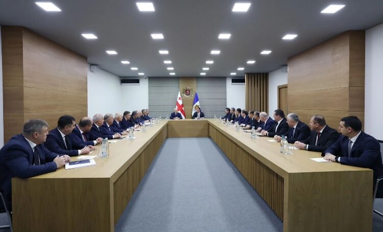 სულხან თამაზაშვილმა დაცვის პოლიციის დეპარტამენტის ხელმძღვანელ პირებთან სამუშაო შეხვედრა გამართა