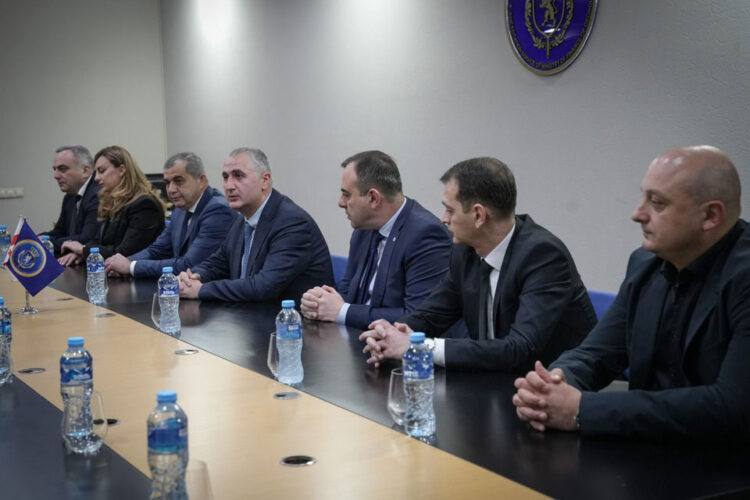 ლაშა ხუციშვილმა ფინანსთა სამინისტროს საგამოძიებო სამსახურის ახალი ხელმძღვანელი ლევან ხარაბაძე წარადგინა