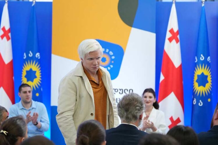 ცოტნე ივანიშვილი – პარლამენტში მომხდარი ფაქტი ძალიან ცუდი იყო ქვეყნის იმიჯისთვის, რაც მიჩენს კითხვას, რა მიზანი ჰქონდა პროვოკაციას, ფაქტი ფაქტად რჩება, პროვოკაცია მოდიოდა გახარიას პარტიის წევრებიდან